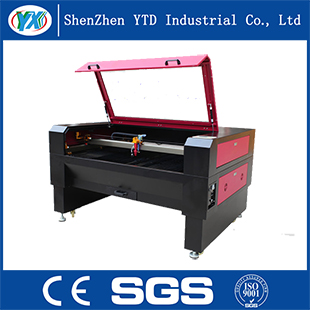 Competitive price laser cutting machine for clothing industry